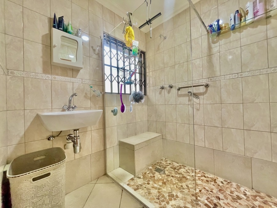 5 Bedroom Property for Sale in Secunda Mpumalanga