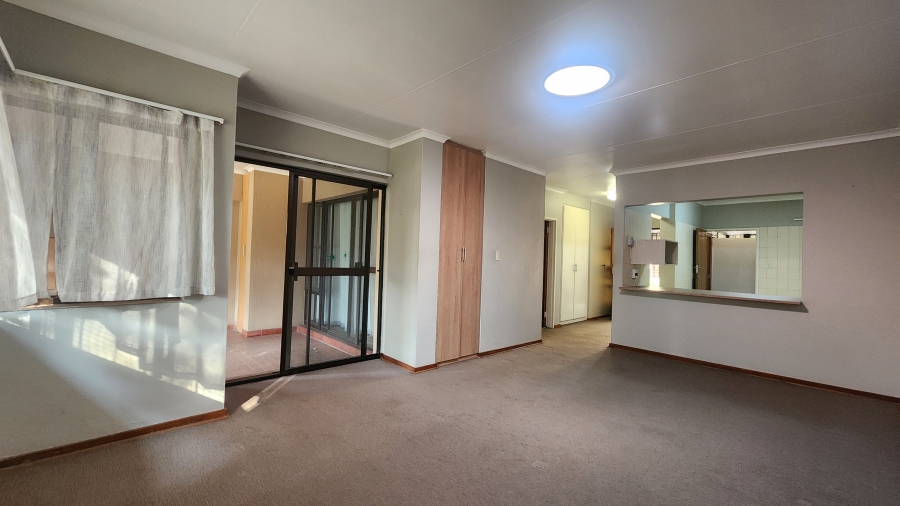 1 Bedroom Property for Sale in West Acres Ext 15 Mpumalanga