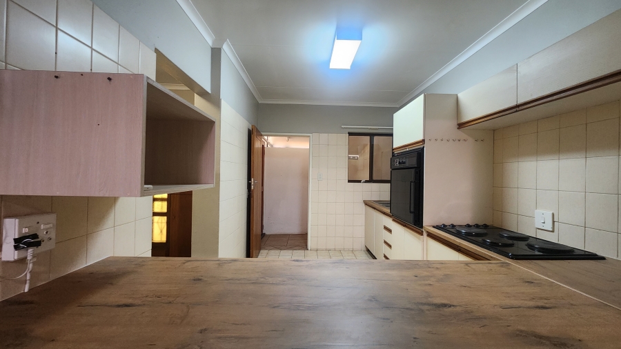 1 Bedroom Property for Sale in West Acres Ext 15 Mpumalanga