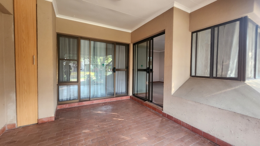1 Bedroom Property for Sale in West Acres Ext 15 Mpumalanga