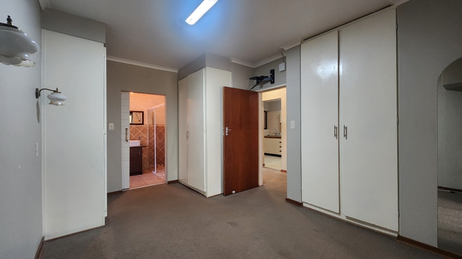 1 Bedroom Property for Sale in West Acres Ext 15 Mpumalanga
