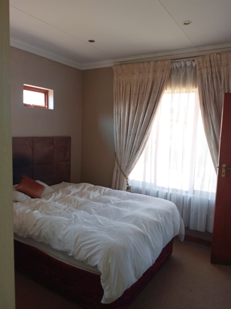 To Let 3 Bedroom Property for Rent in Noordrand Mpumalanga