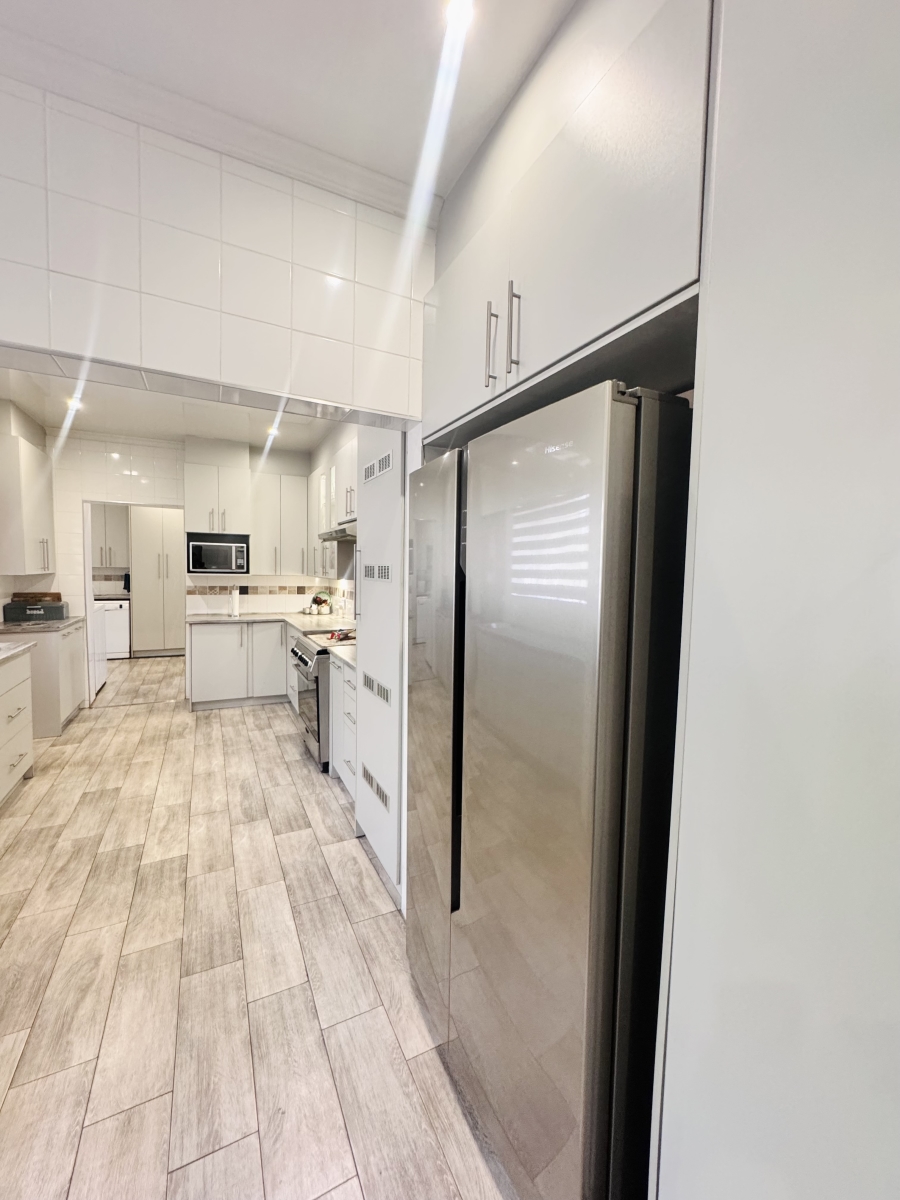 3 Bedroom Property for Sale in Jackaroo Park Mpumalanga