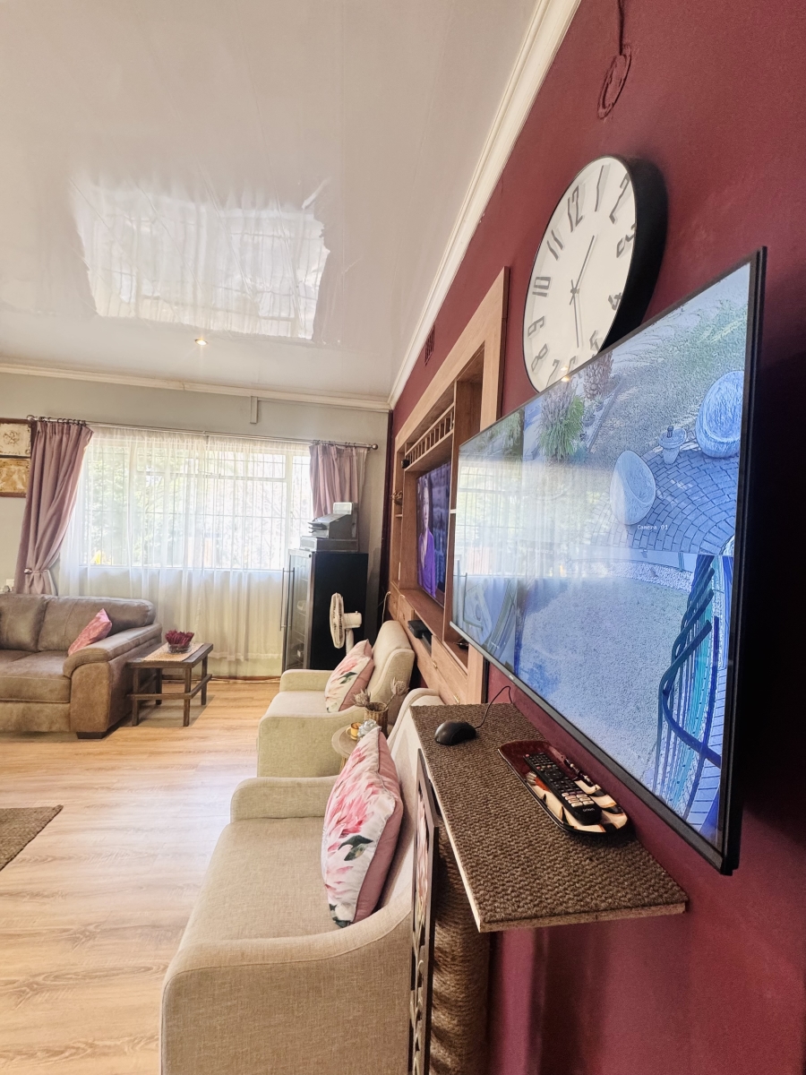 3 Bedroom Property for Sale in Jackaroo Park Mpumalanga