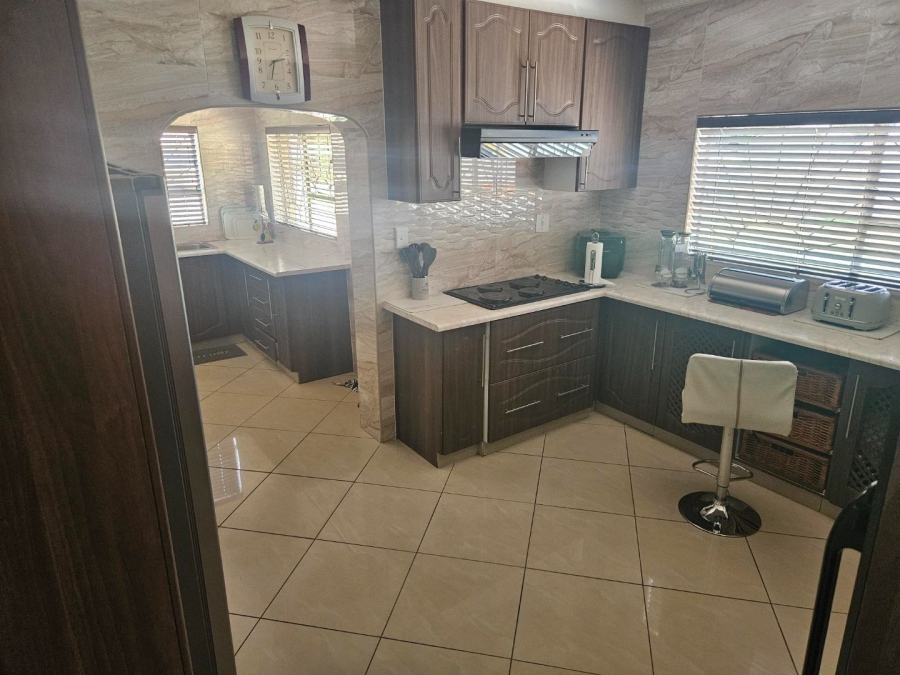 4 Bedroom Property for Sale in Die Heuwel Ext 4 Mpumalanga