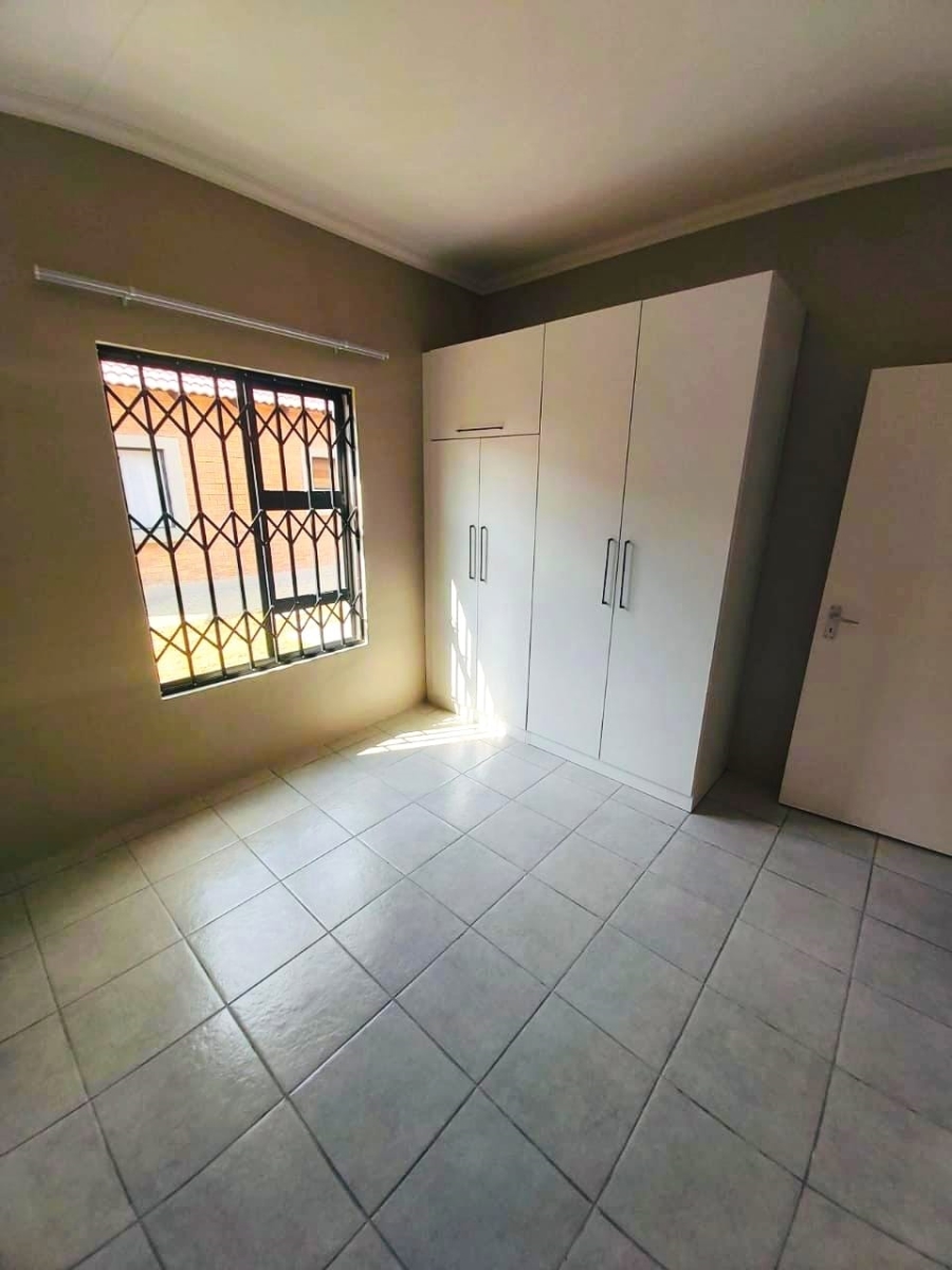 To Let 2 Bedroom Property for Rent in Terra Nova Mpumalanga
