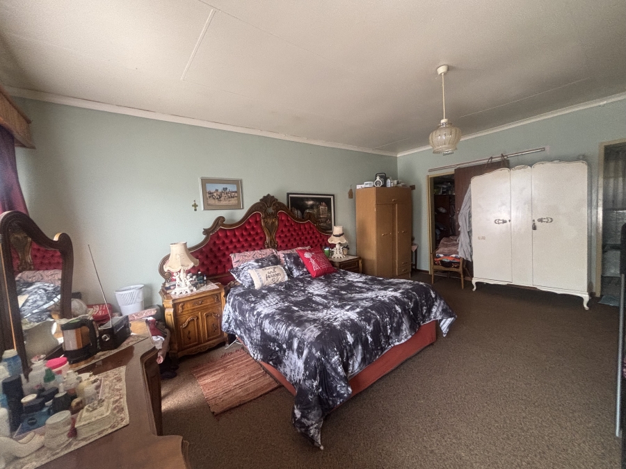 6 Bedroom Property for Sale in Reyno Ridge Mpumalanga