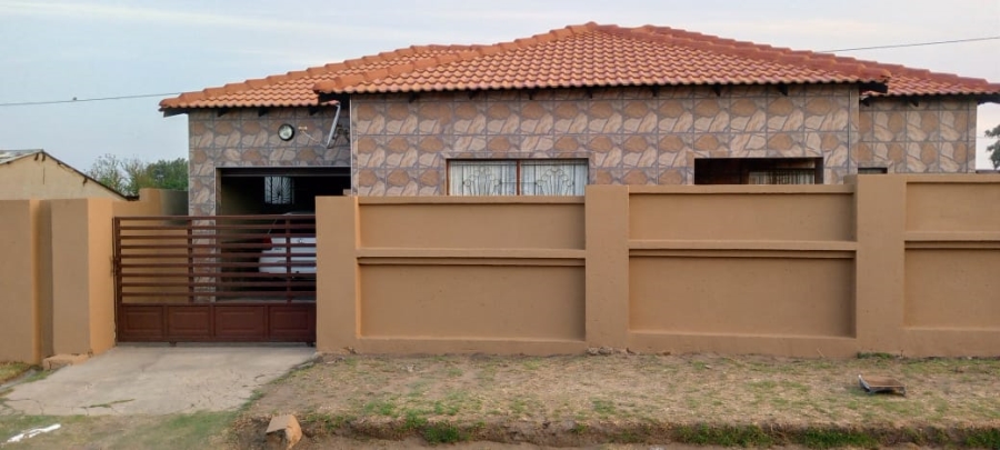 3 Bedroom Property for Sale in Emzinoni Mpumalanga