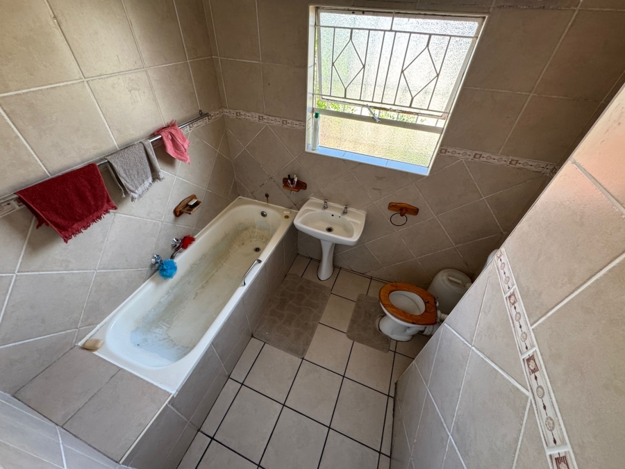 To Let 3 Bedroom Property for Rent in Reyno Ridge Mpumalanga