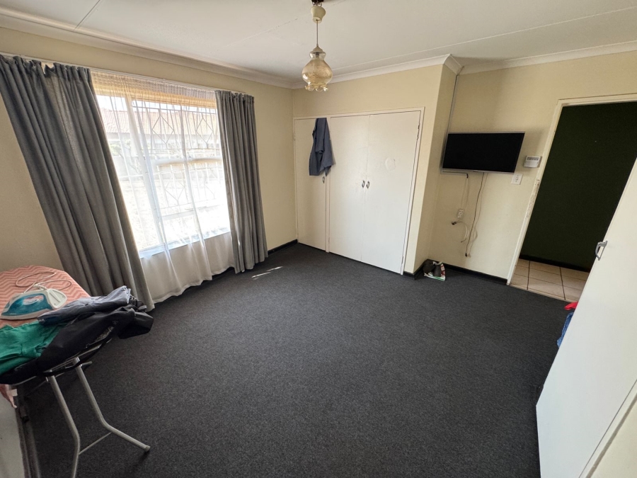 To Let 3 Bedroom Property for Rent in Reyno Ridge Mpumalanga