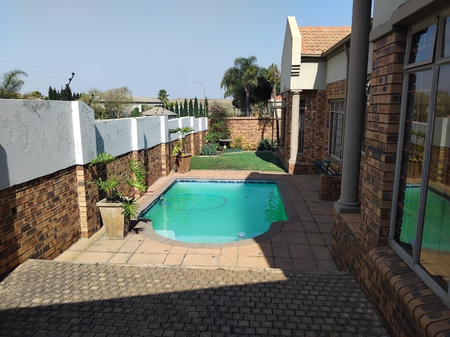 To Let 3 Bedroom Property for Rent in Aerorand Mpumalanga
