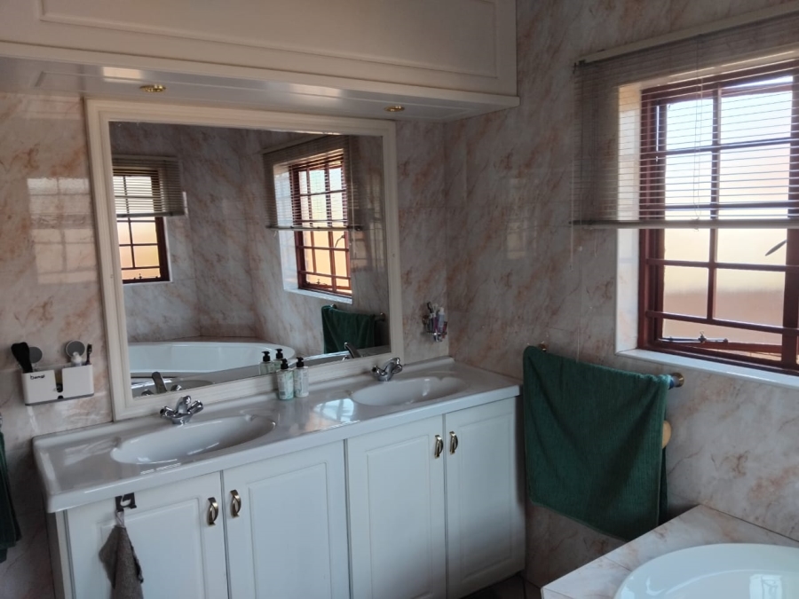 To Let 3 Bedroom Property for Rent in Aerorand Mpumalanga
