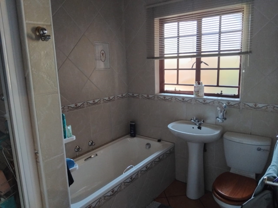 To Let 3 Bedroom Property for Rent in Aerorand Mpumalanga