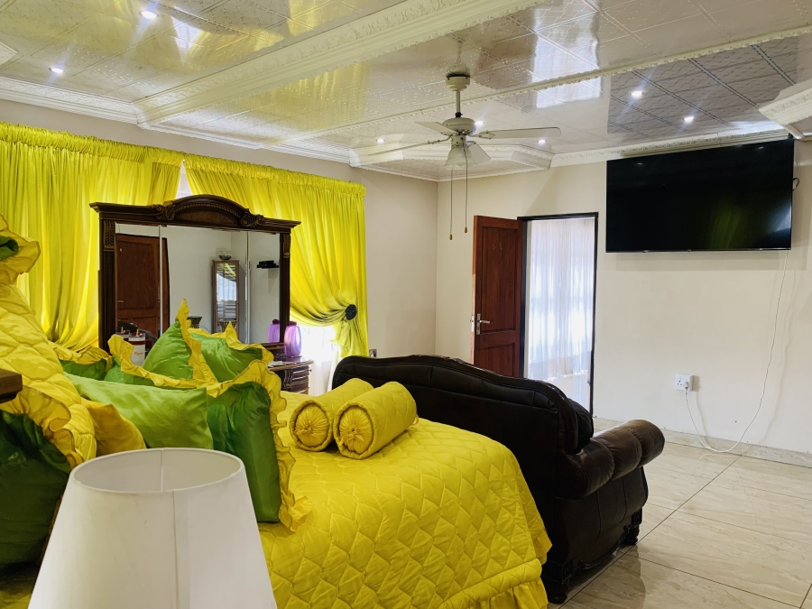 8 Bedroom Property for Sale in Aerorand Mpumalanga