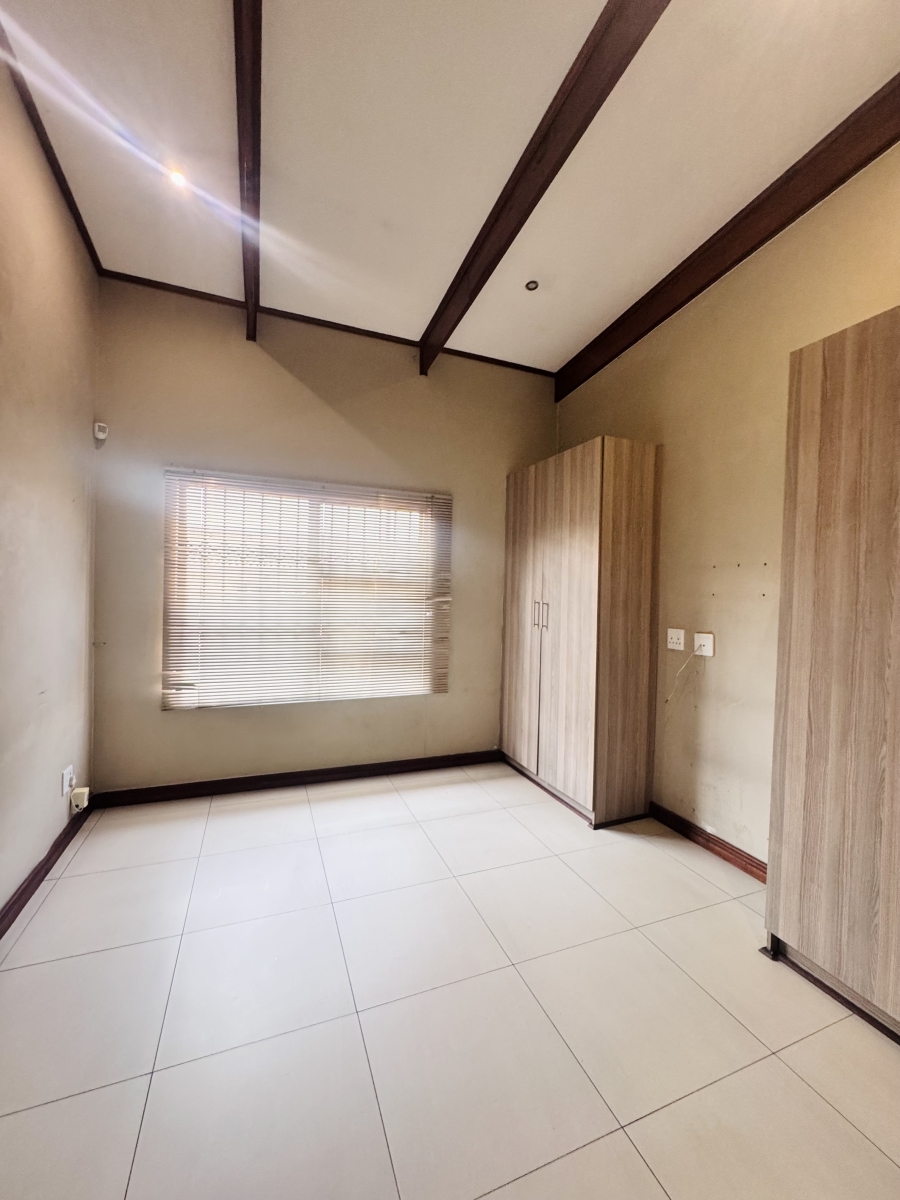 To Let 3 Bedroom Property for Rent in Ben Fleur Mpumalanga