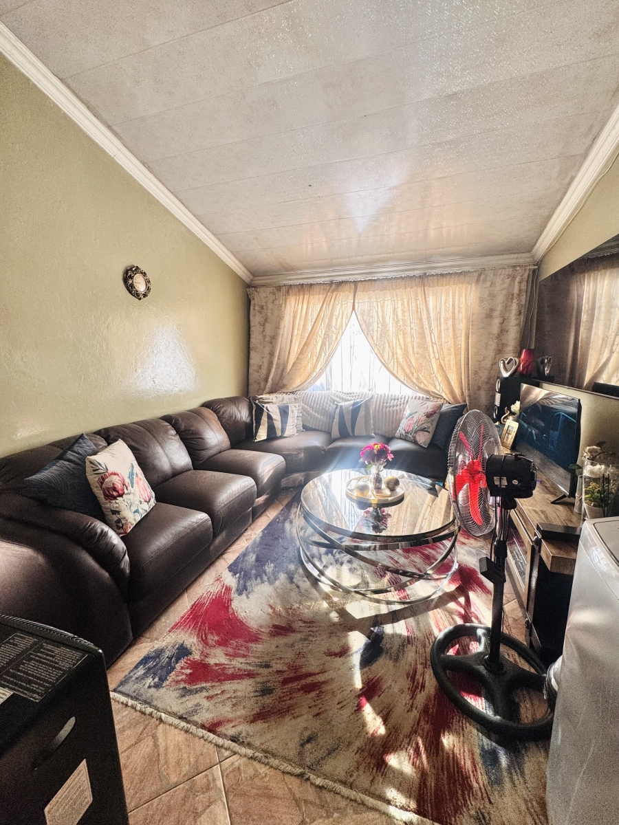 2 Bedroom Property for Sale in Kwaguqa Ext 4 Mpumalanga