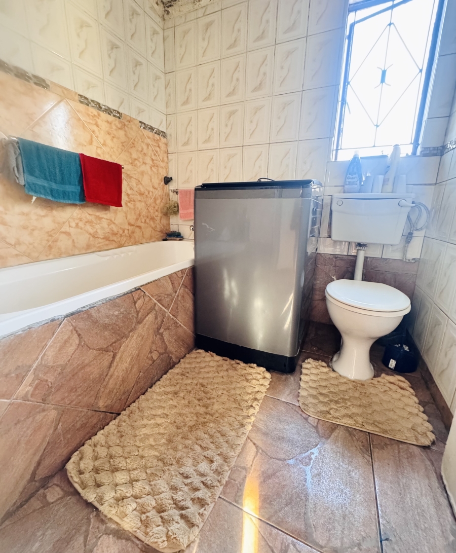 2 Bedroom Property for Sale in Kwaguqa Ext 4 Mpumalanga