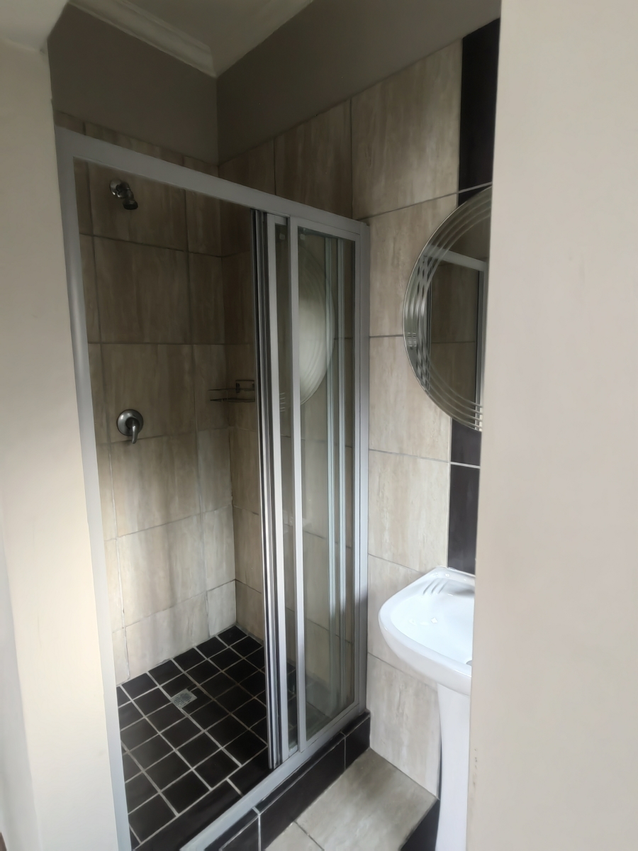 To Let 2 Bedroom Property for Rent in Terra Nova Mpumalanga