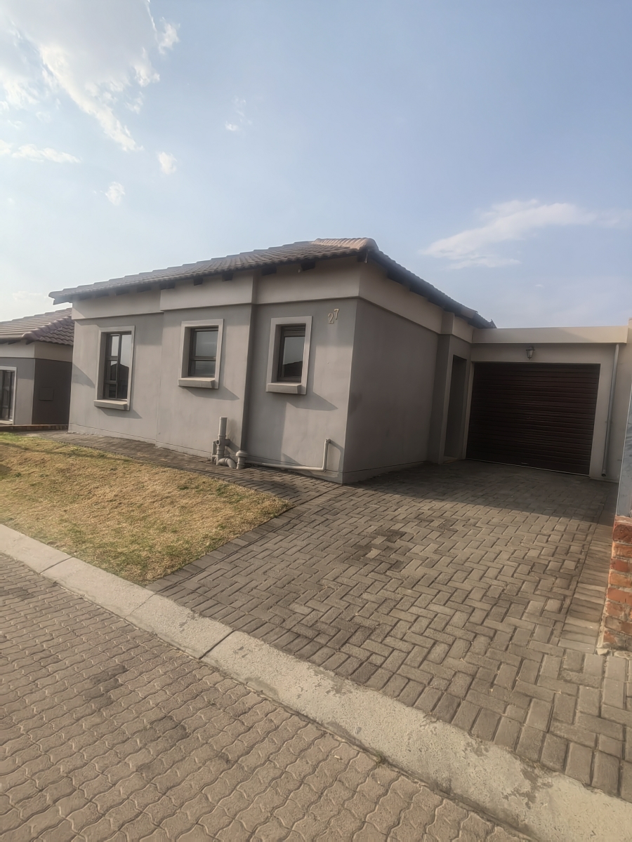 To Let 2 Bedroom Property for Rent in Terra Nova Mpumalanga
