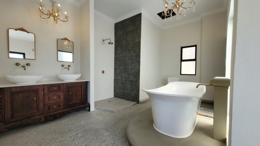 4 Bedroom Property for Sale in Nelspruit Ext 11 Mpumalanga