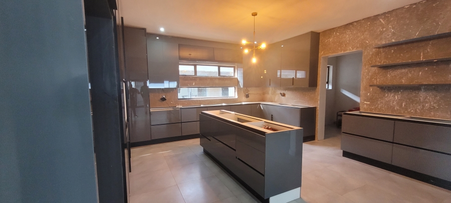 4 Bedroom Property for Sale in Aerorand Mpumalanga