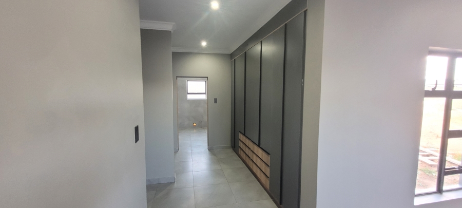4 Bedroom Property for Sale in Aerorand Mpumalanga