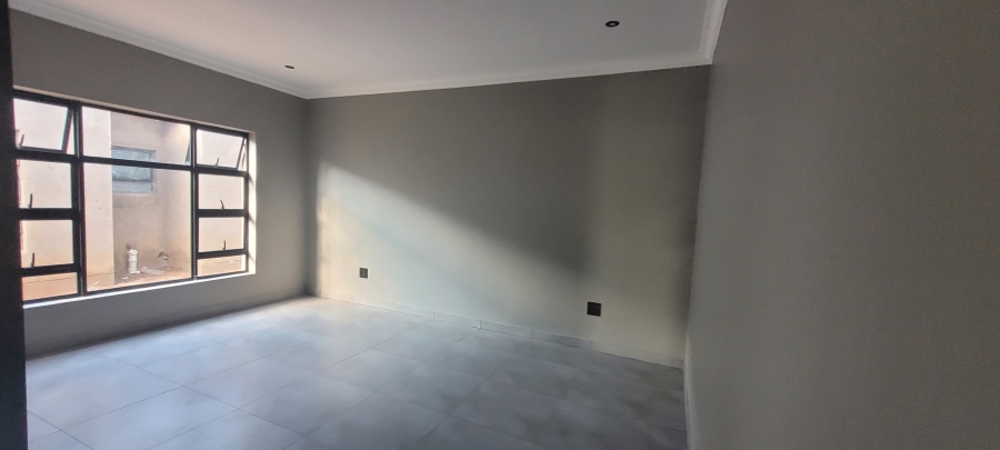 4 Bedroom Property for Sale in Aerorand Mpumalanga