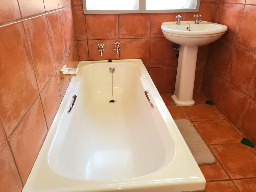 2 Bedroom Property for Sale in Marloth Park Mpumalanga
