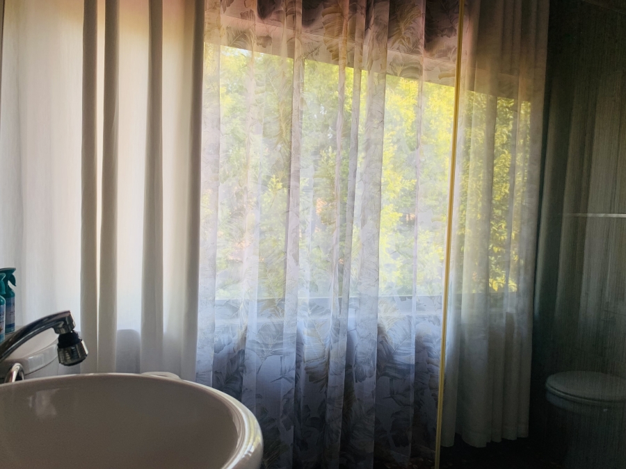5 Bedroom Property for Sale in Aerorand Mpumalanga