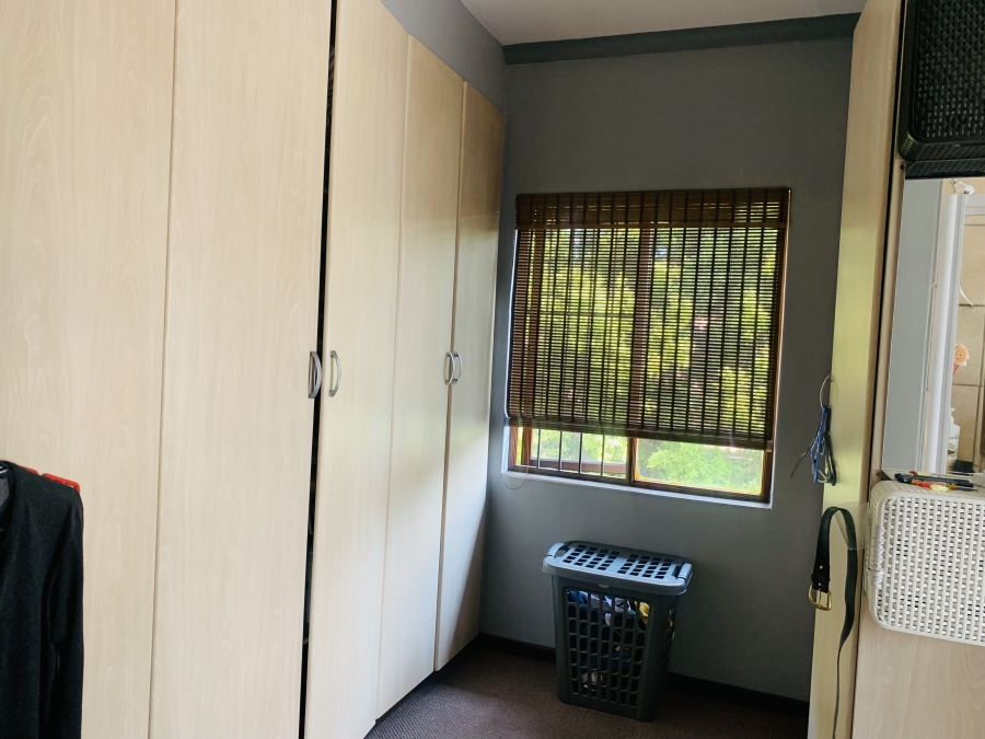 5 Bedroom Property for Sale in Aerorand Mpumalanga