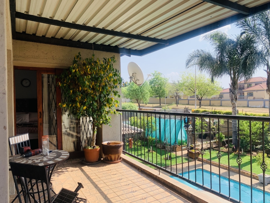 5 Bedroom Property for Sale in Aerorand Mpumalanga