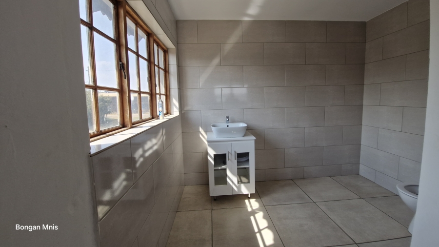 4 Bedroom Property for Sale in Golden Mile Mpumalanga
