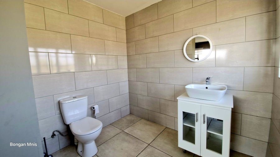 4 Bedroom Property for Sale in Golden Mile Mpumalanga