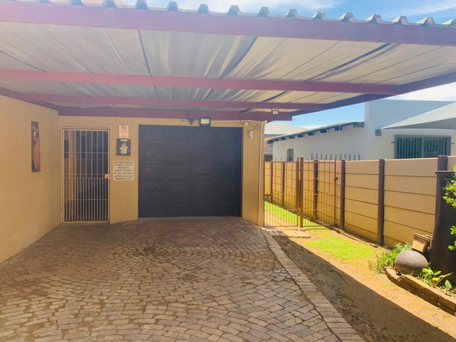 4 Bedroom Property for Sale in Middelburg Central Mpumalanga