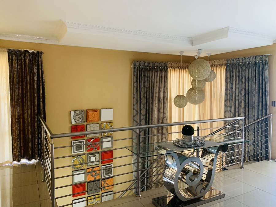 5 Bedroom Property for Sale in Aerorand Mpumalanga