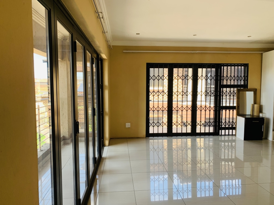 5 Bedroom Property for Sale in Aerorand Mpumalanga