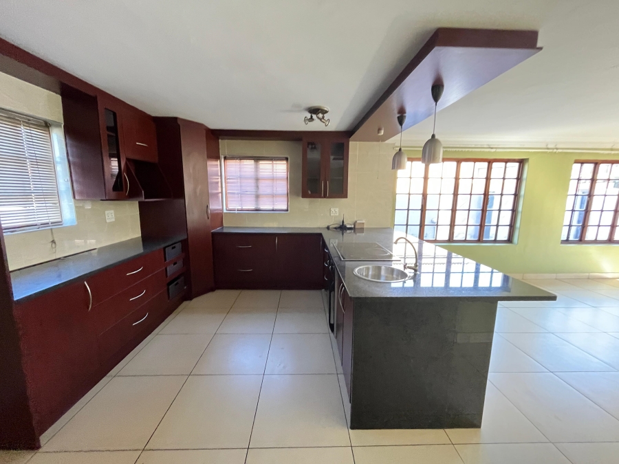 To Let 3 Bedroom Property for Rent in Reyno Ridge Mpumalanga