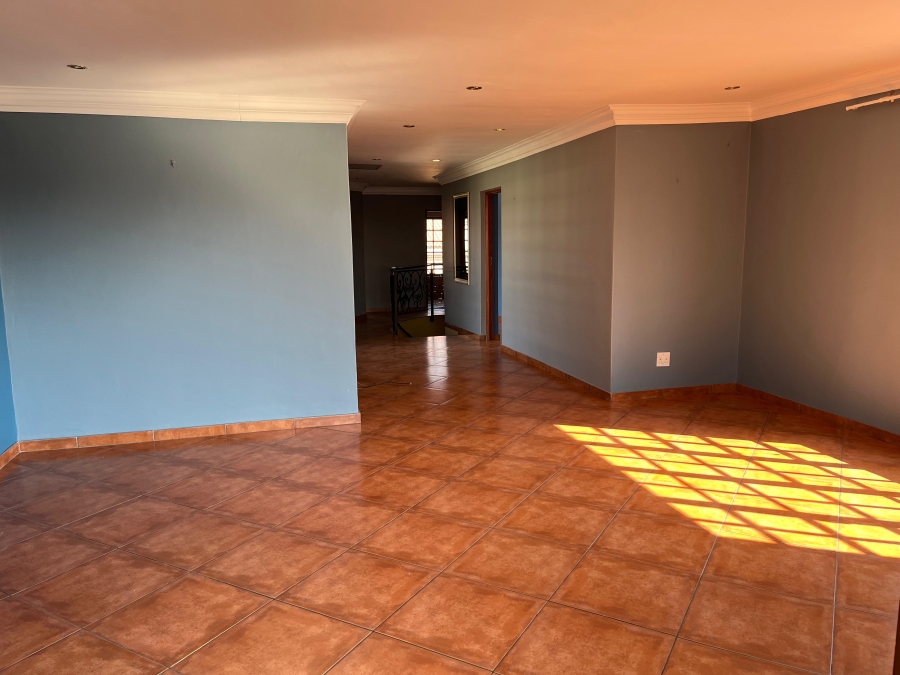 To Let 3 Bedroom Property for Rent in Reyno Ridge Mpumalanga