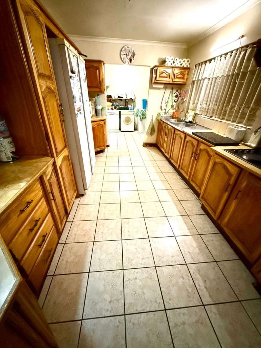 4 Bedroom Property for Sale in Cosmosrand Mpumalanga