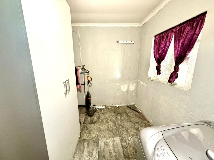 4 Bedroom Property for Sale in Cosmosrand Mpumalanga