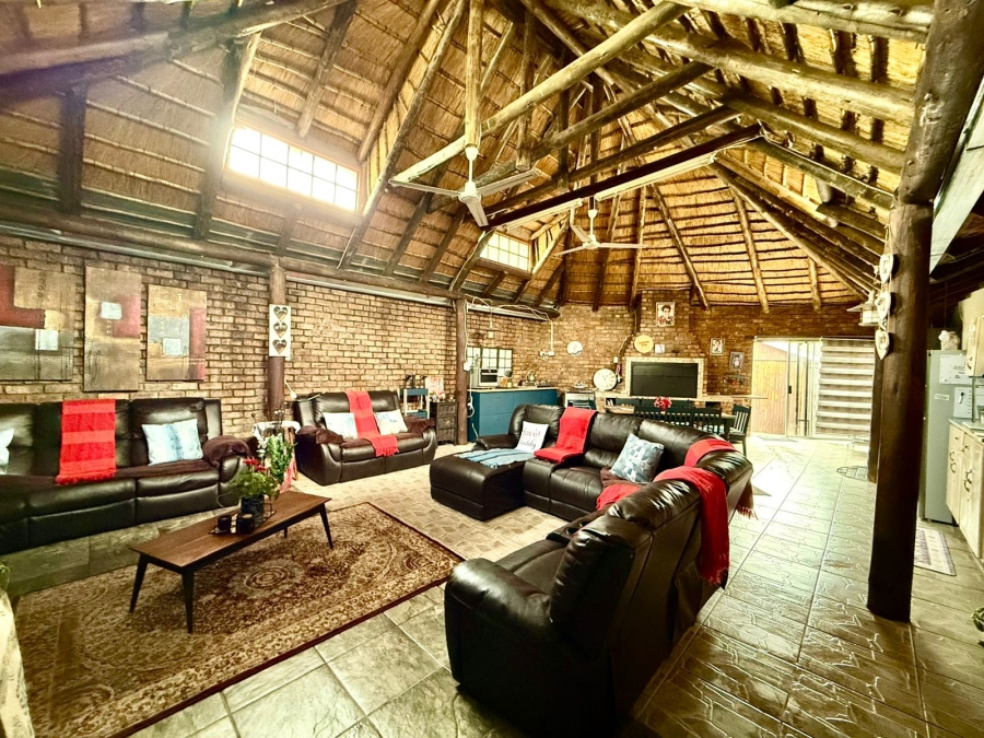 4 Bedroom Property for Sale in Cosmosrand Mpumalanga
