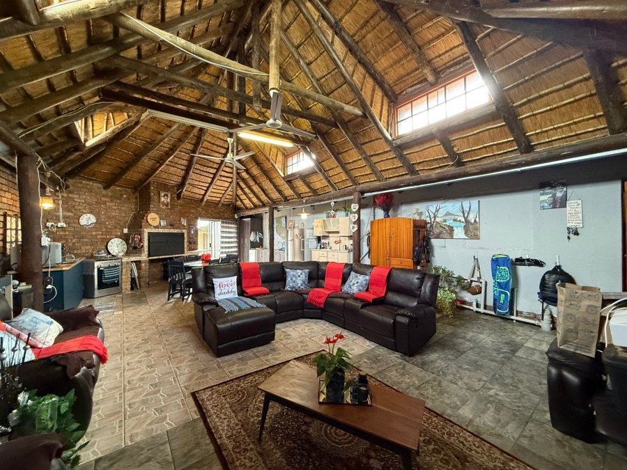 4 Bedroom Property for Sale in Cosmosrand Mpumalanga