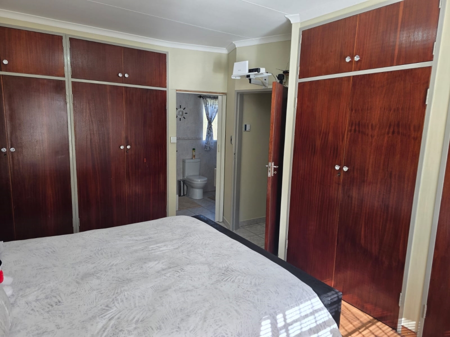 5 Bedroom Property for Sale in New Bethal East Mpumalanga