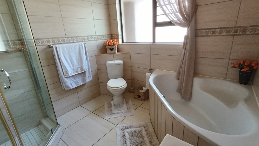 3 Bedroom Property for Sale in Ben Fleur Mpumalanga