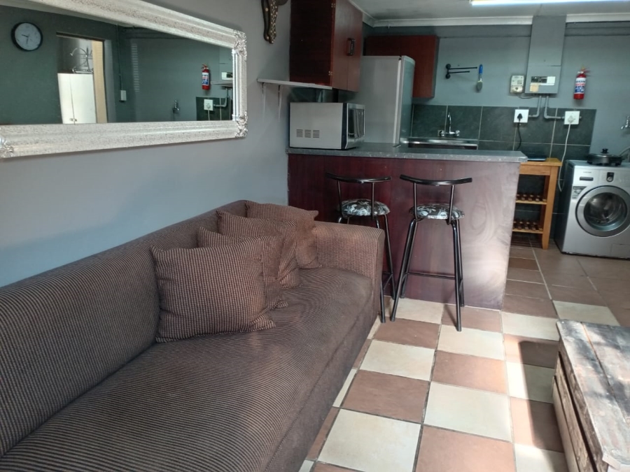 To Let 1 Bedroom Property for Rent in Cosmosrand Mpumalanga