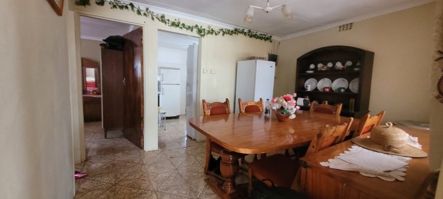 2 Bedroom Property for Sale in Mhluzi Mpumalanga