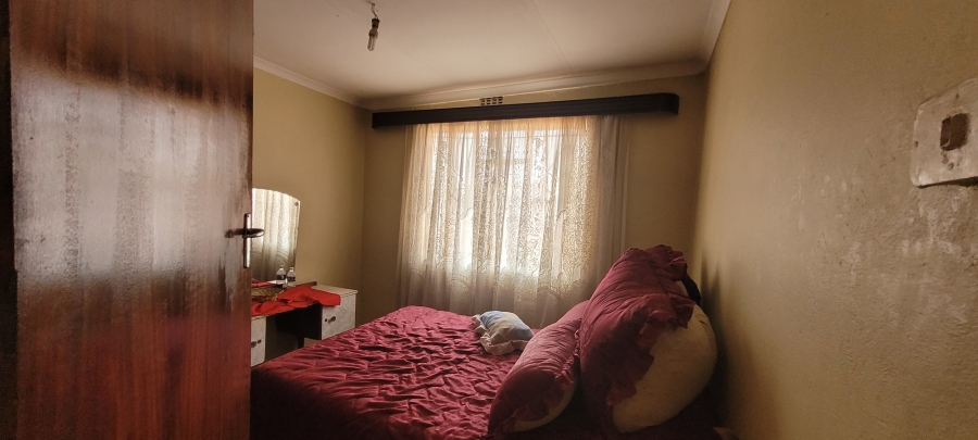 2 Bedroom Property for Sale in Mhluzi Mpumalanga