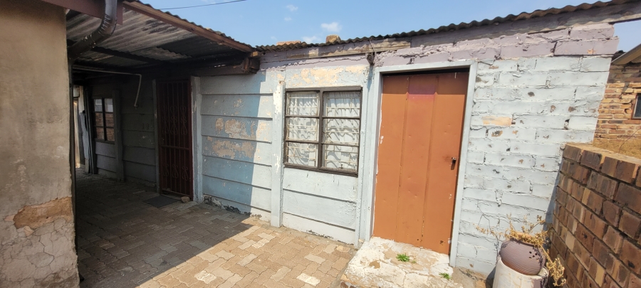 2 Bedroom Property for Sale in Mhluzi Mpumalanga