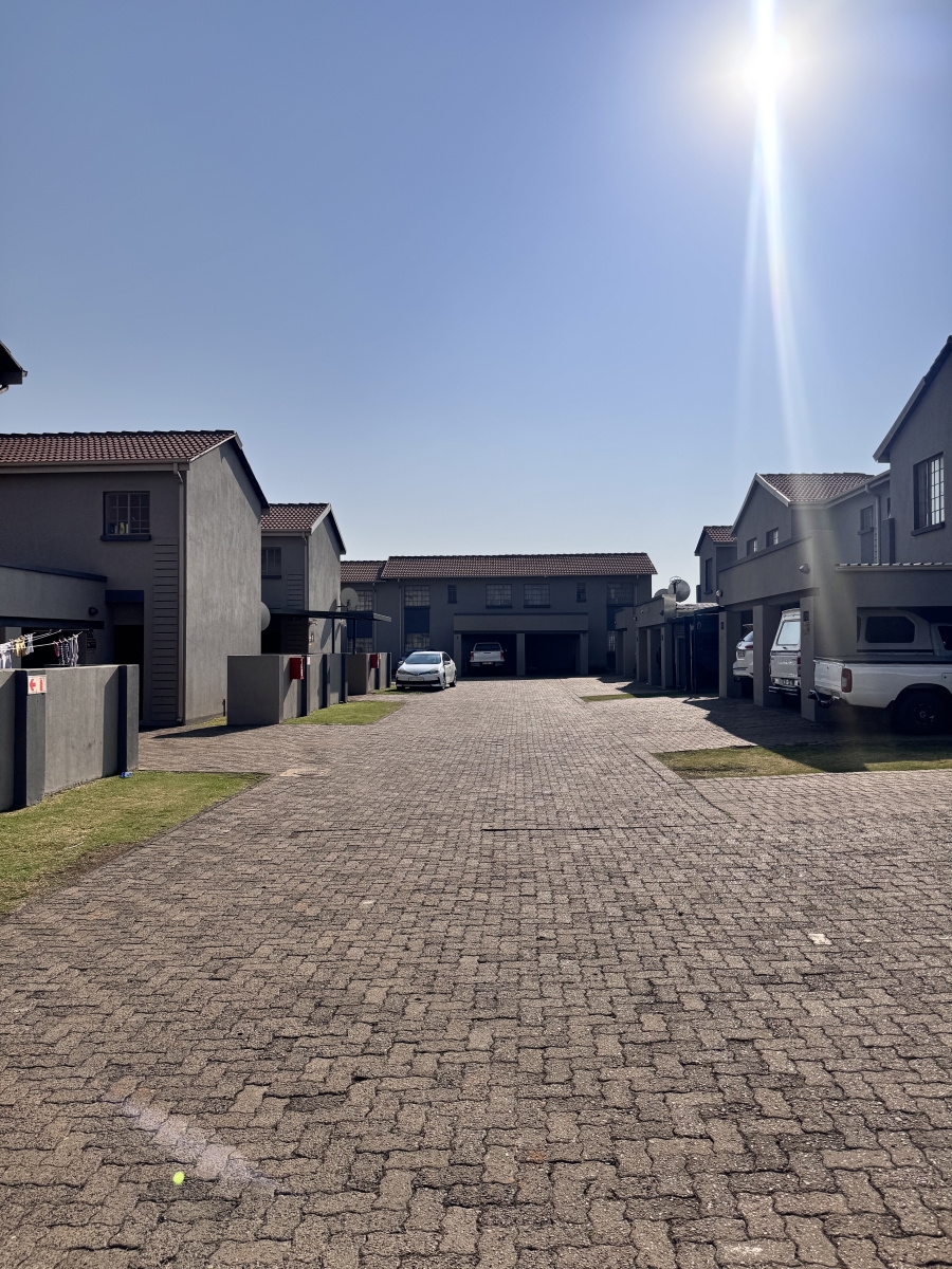3 Bedroom Property for Sale in Witbank Ext 10 Mpumalanga