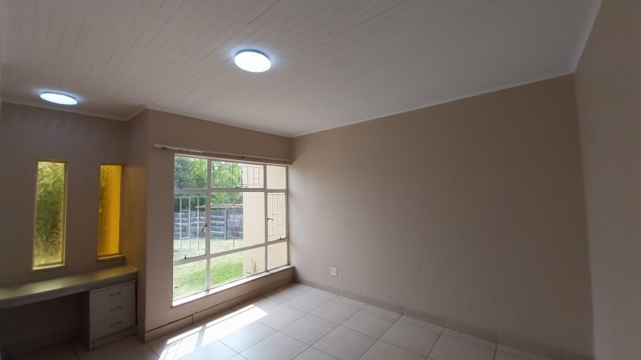 5 Bedroom Property for Sale in Trichardt Mpumalanga